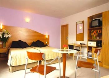 Bedroom Central London hotel